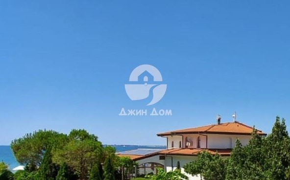 Тристаен апартамент в к.к. Елените - 87 кв.м за 1437 €/кв.м - Снимка #1