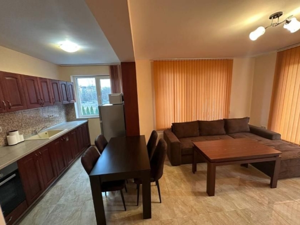 Дава се под наем Тристаен апартамент в Пловдив, Христо Смирненски - 90 кв.м за 620 € - Снимка #1