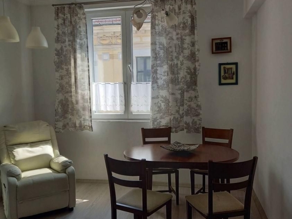 Двустаен апартамент в София, Център - 50 кв.м за 4600 €/кв.м - Снимка #1
