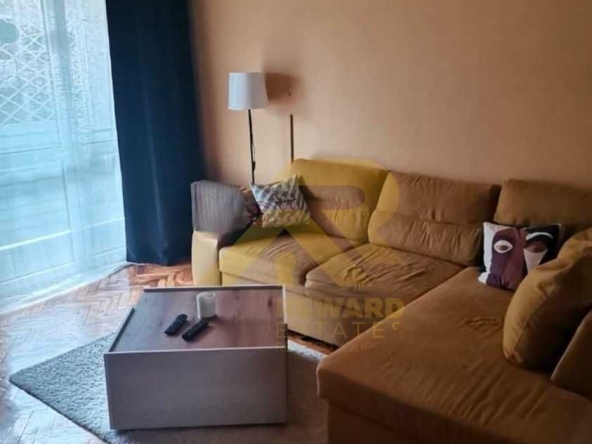 Тристаен апартамент в Перник, Център - 129 кв.м за 1078 €/кв.м - Снимка #1