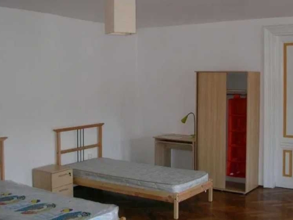 Дава се под наем Едностаен апартамент в Пловдив, Въстанически - 40 кв.м за 234.6 € - Снимка #1