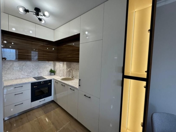 Двустаен апартамент в Пловдив, Съдийски - 67 кв.м за 2359 €/кв.м - Снимка #1