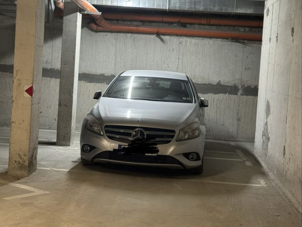 Дава се под наем Гараж / Паркомясто в Варна, Окръжна болница - 18 кв.м за 149.43 € - Снимка #1