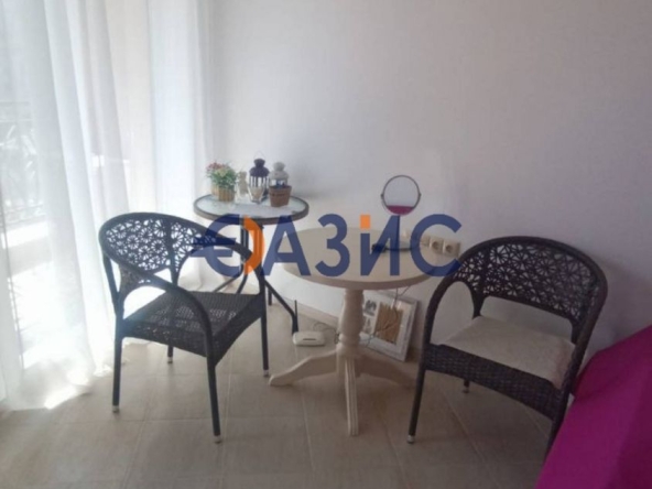 Двустаен апартамент в к.к. Слънчев бряг - 45 кв.м за 1656 €/кв.м - Снимка #1