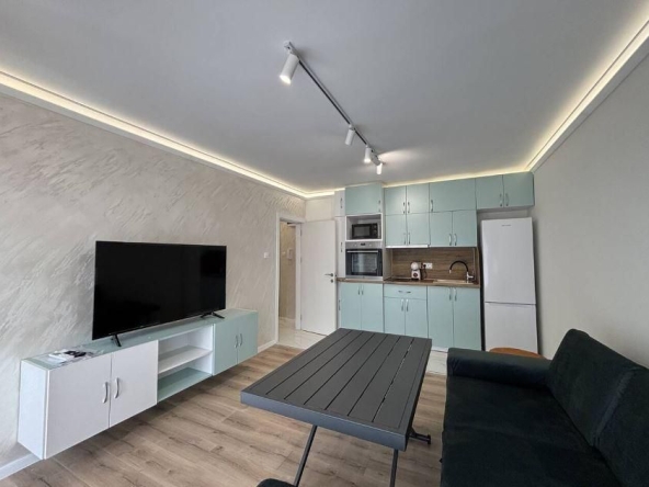 Дава се под наем Двустаен апартамент в Варна, Чайка - 41 кв.м за 625 € - Снимка #1