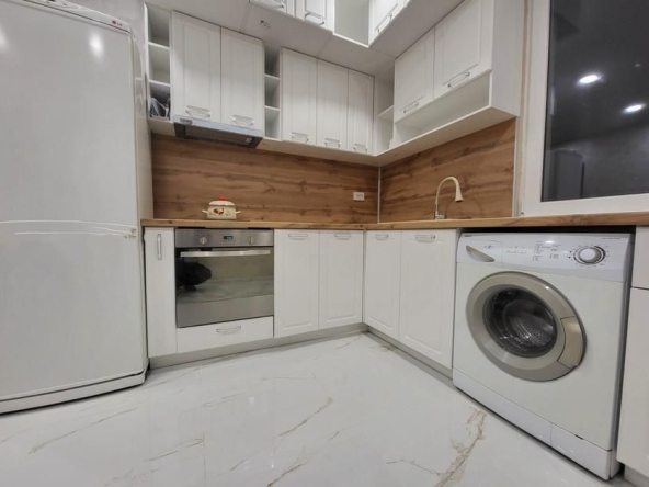 Дава се под наем Къща в София, Княжево - 40 кв.м за 450 € - Снимка #1