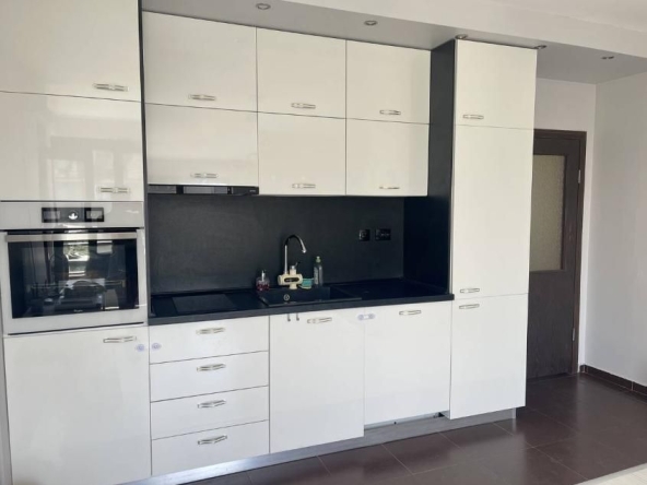 Дава се под наем Двустаен апартамент в Пловдив, Кючук Париж - 73 кв.м за 450 € - Снимка #1