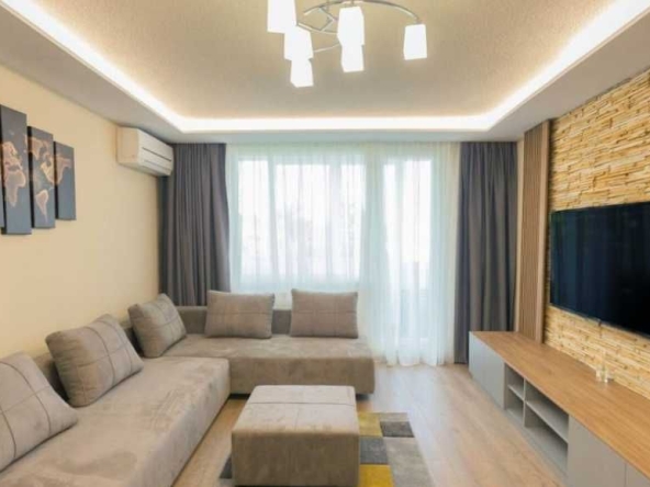 Дава се под наем Тристаен апартамент в Пловдив, Южен - 88 кв.м за 433.5 € - Снимка #1