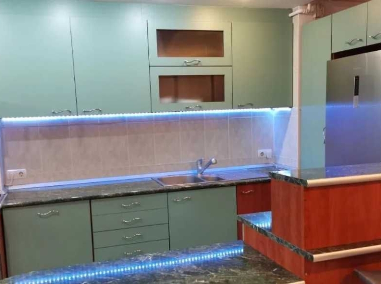 Дава се под наем  в Пловдив, Каменица 1 - 20 кв.м за 102 € - Снимка #1