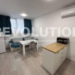 Дава се под наем Двустаен апартамент в Варна, Общината - 50 кв.м за 448.8 € - Снимка #1