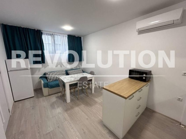 Дава се под наем Двустаен апартамент в Варна, Общината - 50 кв.м за 448.8 € - Снимка #1