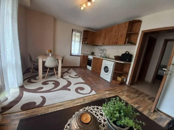 Дава се под наем Двустаен апартамент в Варна, Общината - 46 кв.м за 450 € - Снимка #1