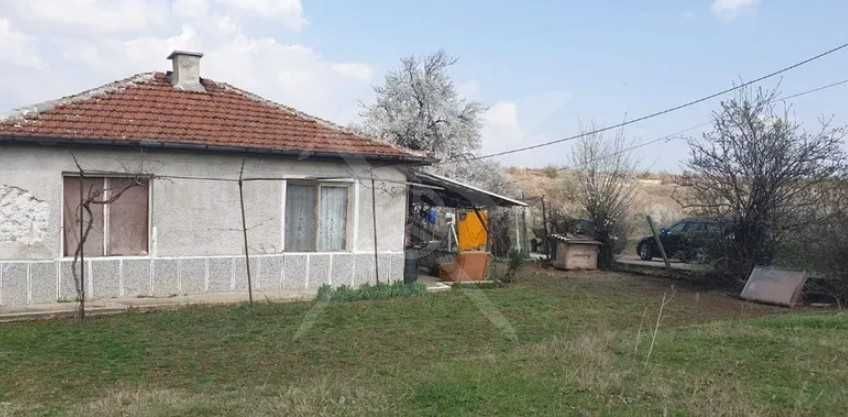 Къща в София, Хладилника - 70 кв.м за 472 €/кв.м - Снимка #1