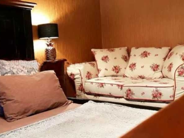 Дава се под наем Тристаен апартамент в София, Център - 80 кв.м за 1246.44 € - Снимка #1