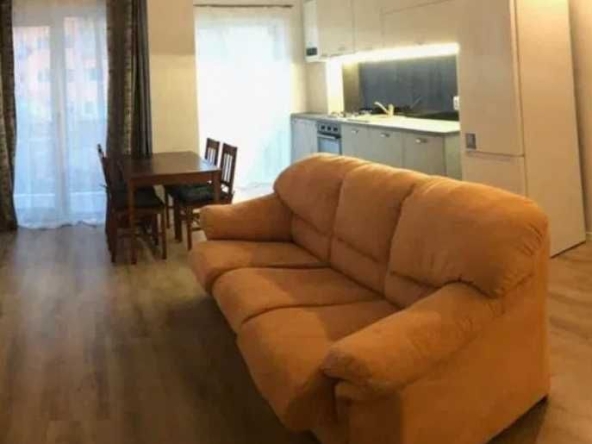 Дава се под наем Двустаен апартамент в Пловдив, Център - 49 кв.м за 204 € - Снимка #1
