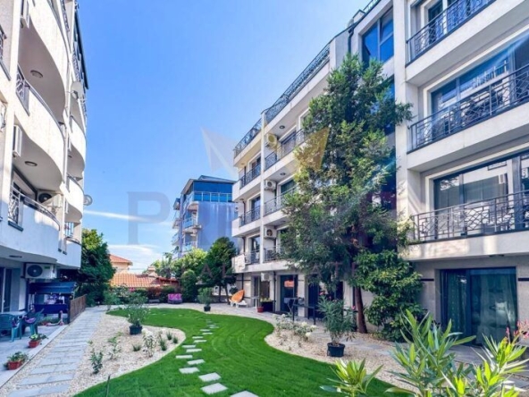 Двустаен апартамент в Бургас, Сарафово - 63 кв.м за 1826 €/кв.м - Снимка #1