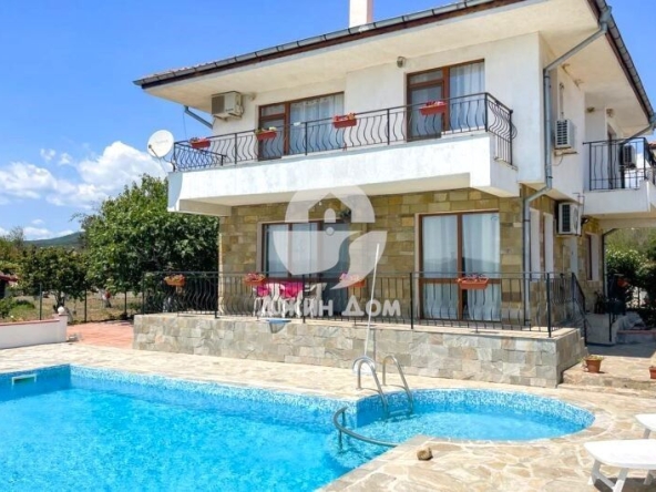 Къща в с. Горица, Област Бургас - 150 кв.м за 1330 €/кв.м - Снимка #1