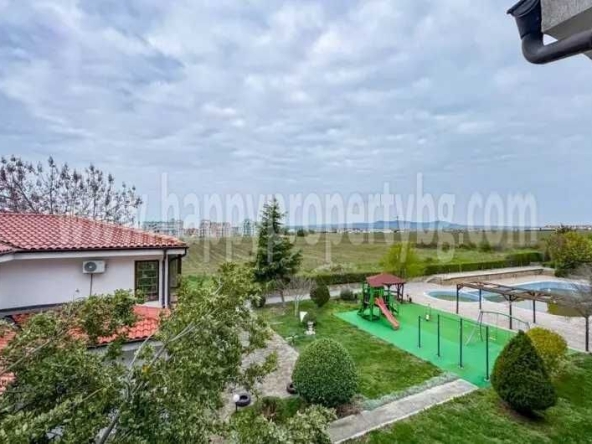 Тристаен апартамент в с. Равда, Област Бургас - 92 кв.м за 914 €/кв.м - Снимка #1