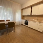 Дава се под наем Двустаен апартамент в София, Изток - 75 кв.м за 372.3 € - Снимка #1