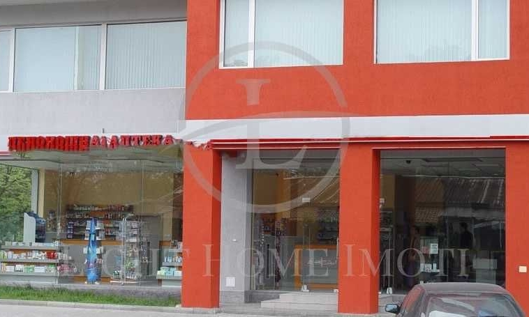 Магазин в Пловдив, Тракия - 120 кв.м за 2209 €/кв.м - Снимка #1
