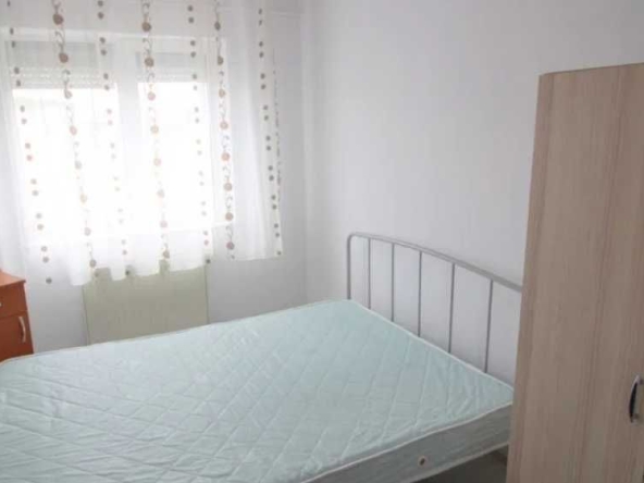 Дава се под наем Тристаен апартамент в Пловдив, Център - 72 кв.м за 234.6 € - Снимка #1