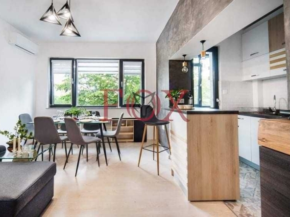 Дава се под наем Тристаен апартамент в Варна, Чайка - 86 кв.м за 800 € - Снимка #1