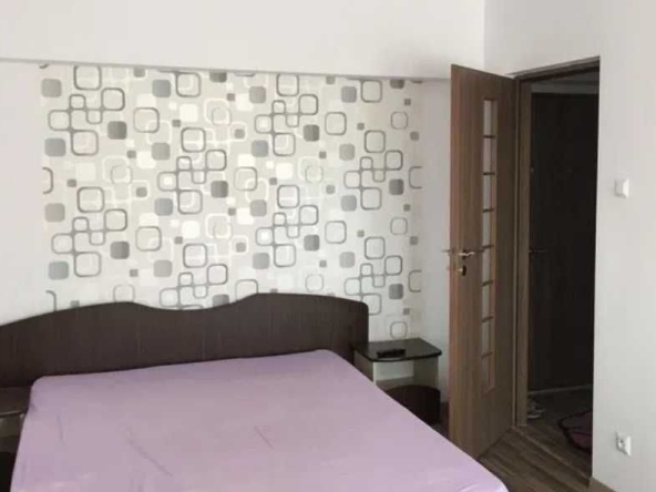 Дава се под наем Едностаен апартамент в Пловдив, Гагарин - 26 кв.м за 117.3 € - Снимка #1