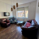 Дава се под наем Етаж от къща в Шумен, Център - 120 кв.м за 124950 € - Снимка #1