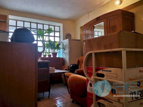 Офис в Шумен, Център - 30 кв.м за 1667 €/кв.м - Снимка #1