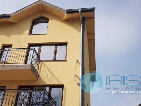 Къща в Шумен, Добруджански - 225 кв.м за 889 €/кв.м - Снимка #1