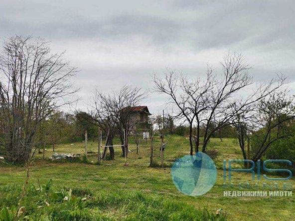 Парцел в Шумен, Тракия - 1500 кв.м за 13 €/кв.м - Снимка #1