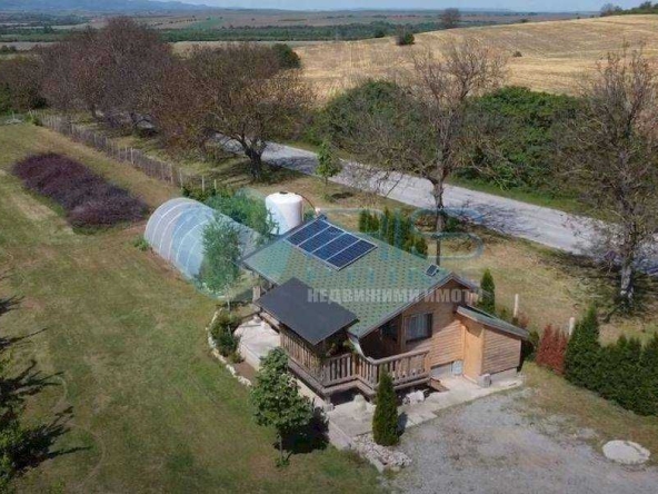 Земеделски имот в с. Осмар, Област Шумен -  кв.м за 4330 €/дка - Снимка #1