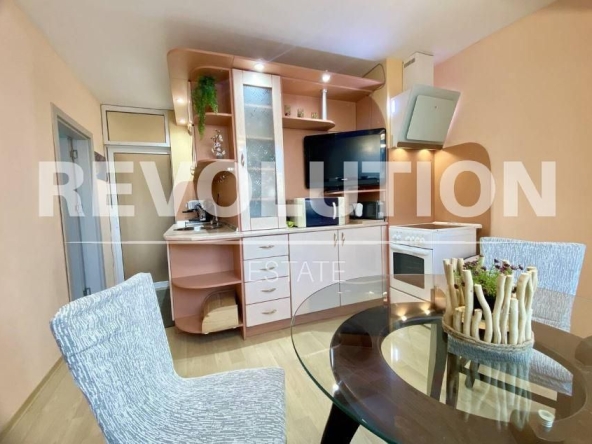 Дава се под наем Четиристаен апартамент в Варна, Чайка - 90 кв.м за 650 € - Снимка #1