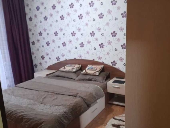 Дава се под наем Тристаен апартамент в Пловдив, Остромила - 87 кв.м за 280.5 € - Снимка #1