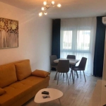 Дава се под наем Тристаен апартамент в Пловдив, Тракия - 86 кв.м за 255 € - Снимка #1