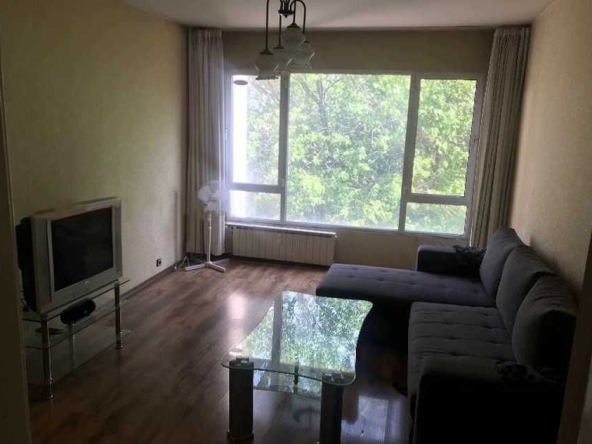 Дава се под наем Тристаен апартамент в София, Връбница 1 - 88 кв.м за 475 € - Снимка #1