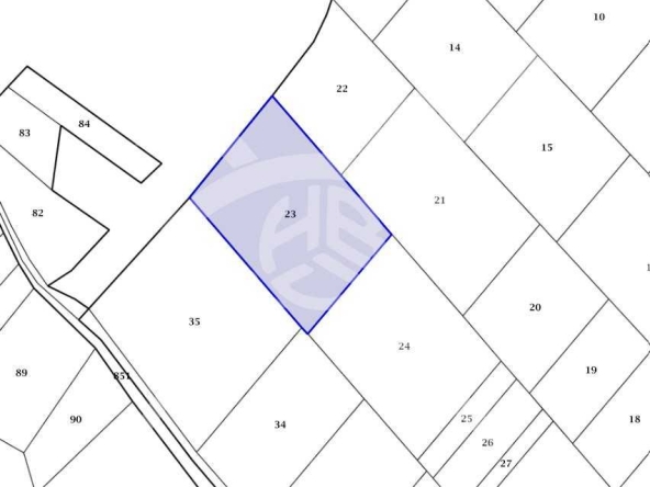 Парцел в Карлово - 3500 кв.м за 4 €/кв.м - Снимка #1