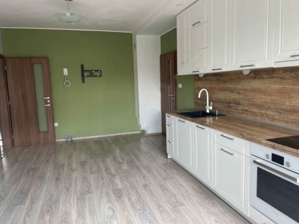 Тристаен апартамент в София, Дружба 2 - 84 кв.м за 2381 €/кв.м - Снимка #1