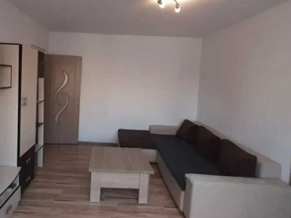 Дава се под наем Тристаен апартамент в Пловдив, Център - 74 кв.м за 229.5 € - Снимка #1
