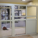 Дава се под наем Магазин в Асеновград - 33 кв.м за 295.8 € - Снимка #1