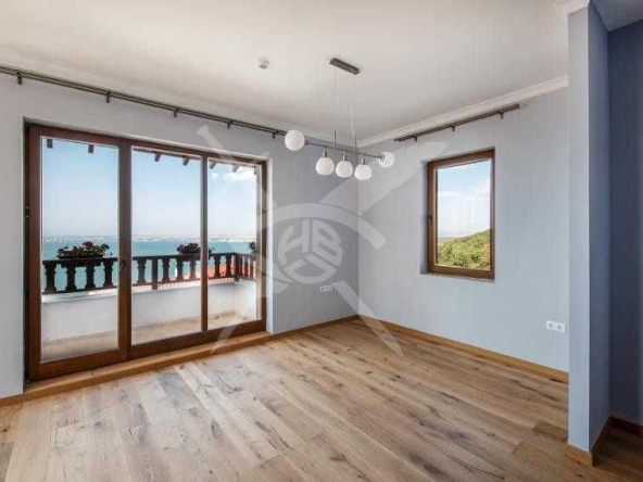 Къща в Свети Влас - 122 кв.м за 1104 €/кв.м - Снимка #1