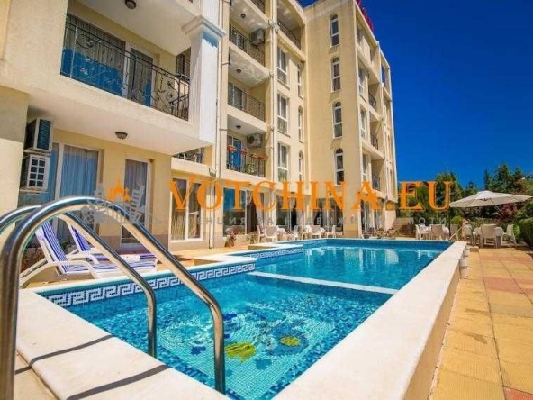 Тристаен апартамент в Свети Влас - 70 кв.м за 642 €/кв.м - Снимка #1