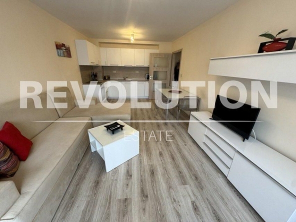 Дава се под наем Двустаен апартамент в Варна, Аспарухово - 74 кв.м за 700 € - Снимка #1