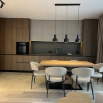 Дава се под наем Тристаен апартамент в София, Изток - 111 кв.м за 1400 € - Снимка #1