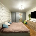 Дава се под наем Тристаен апартамент в София, Зона Б-18 - 90 кв.м за 663 € - Снимка #1