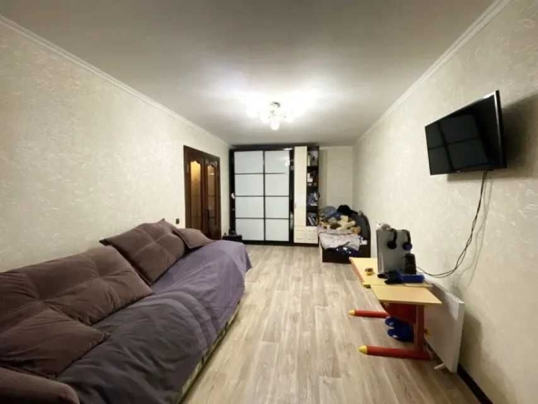 Дава се под наем Едностаен апартамент в София, Зона Б-18 - 46 кв.м за 346.8 € - Снимка #1