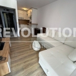 Дава се под наем Двустаен апартамент в Варна, Възраждане 3 - 60 кв.м за 648.21 € - Снимка #1