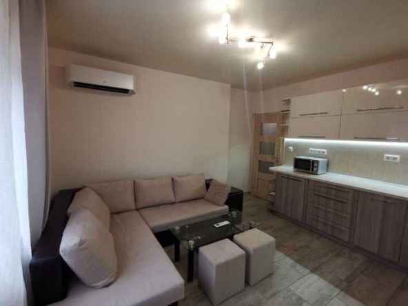 Тристаен апартамент в Варна, Чаталджа - 75 кв.м за 8 €/кв.м - Снимка #1