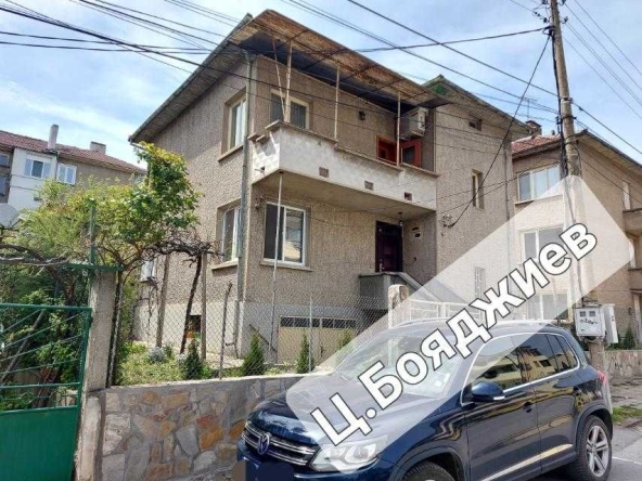 Къща в Велико Търново, Колю Фичето - 316 кв.м за 1428 €/кв.м - Снимка #1