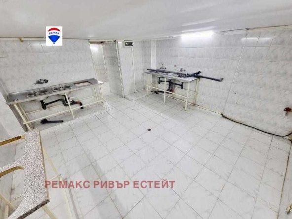 Промишлена сграда в Русе, Център - 370 кв.м за 6348 €/кв.м - Снимка #1